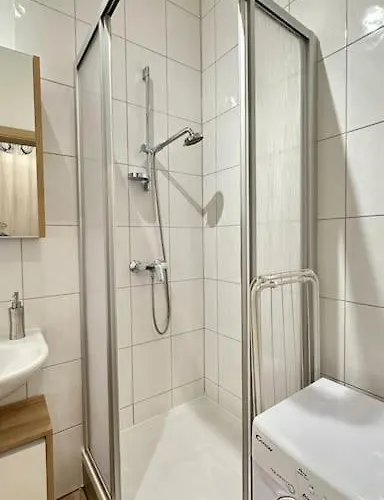 Takara 01 Im Zentrum *